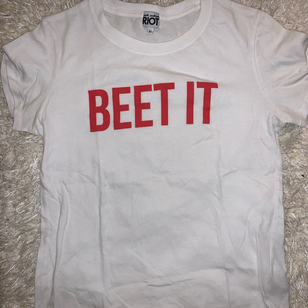 BEET IT tee SUBURBAN RIOT